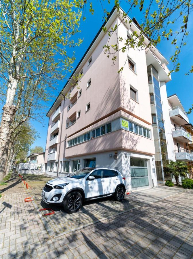 Residence Alessandra Cesenatico Luaran gambar