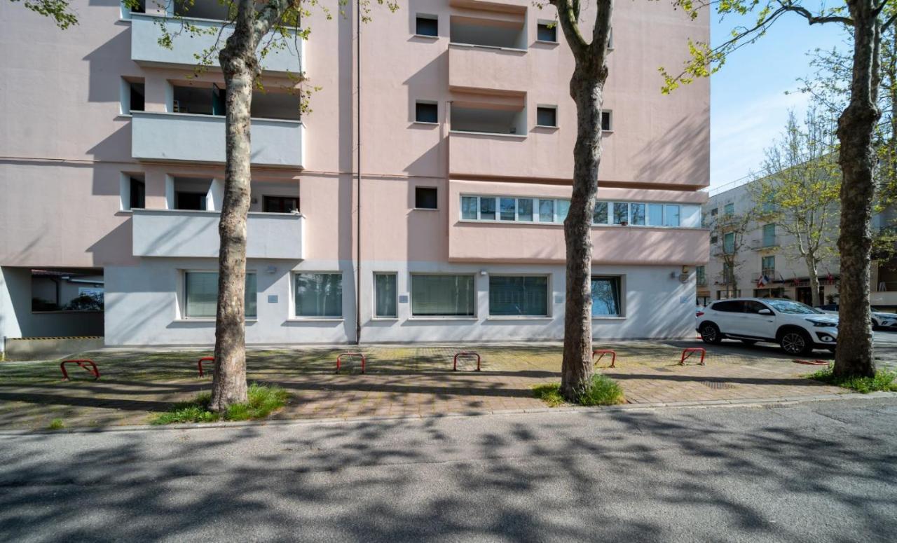 Residence Alessandra Cesenatico Luaran gambar